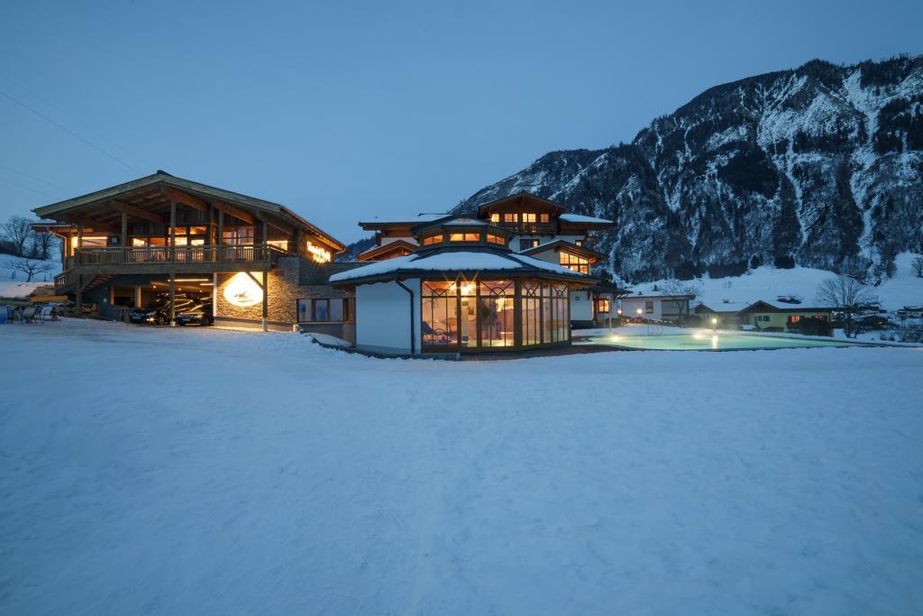 Feriendorf Ponyhof Otel Fusch an der Grossglocknerstrasse Dış mekan fotoğraf