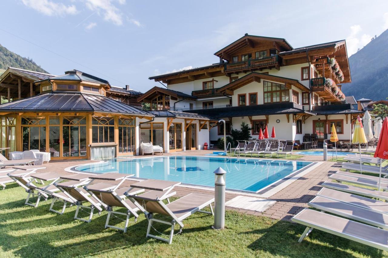Feriendorf Ponyhof Fusch an der Grossglocknerstrasse Dış mekan fotoğraf